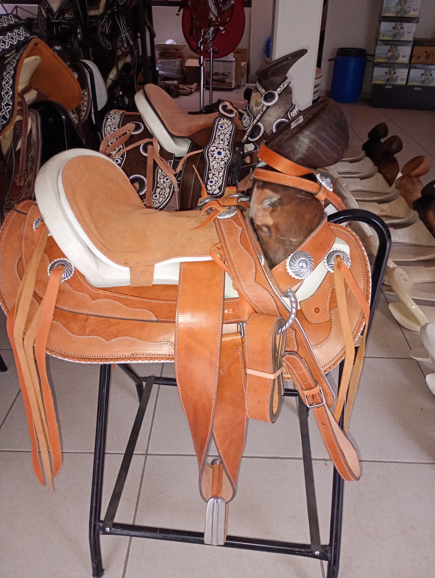 Montura Cola de Pato,Vistas Lisas, Surron y Herraje Aluminio.