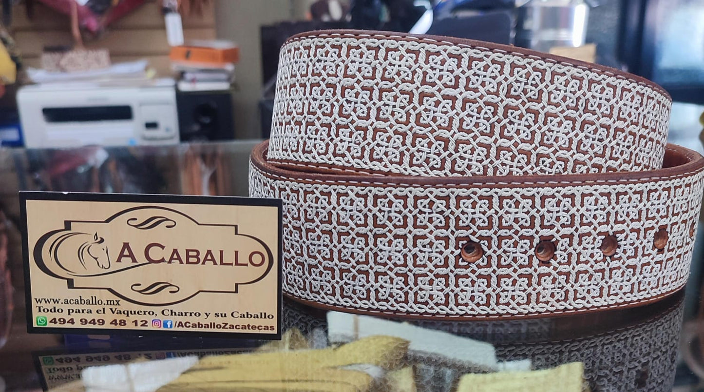 Cinto Piteado Extra Fino, Cadeneado.