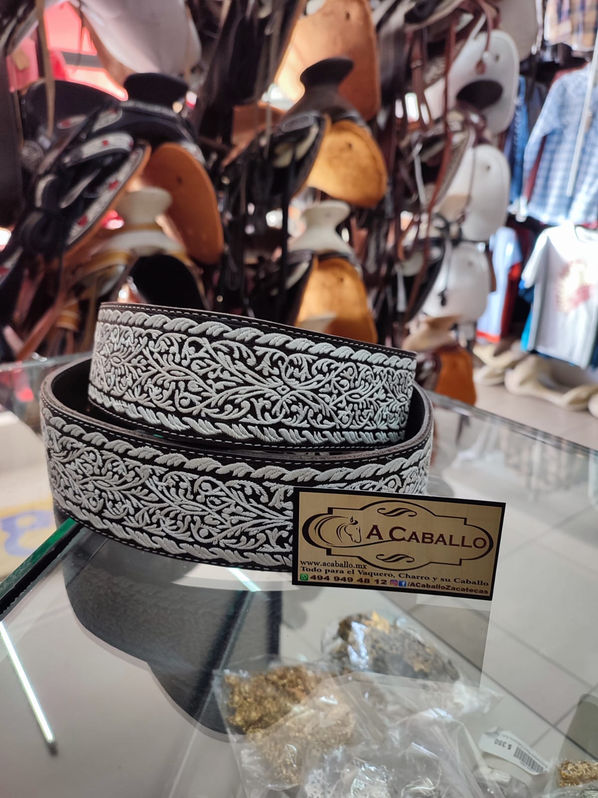 Cinto Piteado Extra Fino, Rameado Y Cordoneado en Gotas.