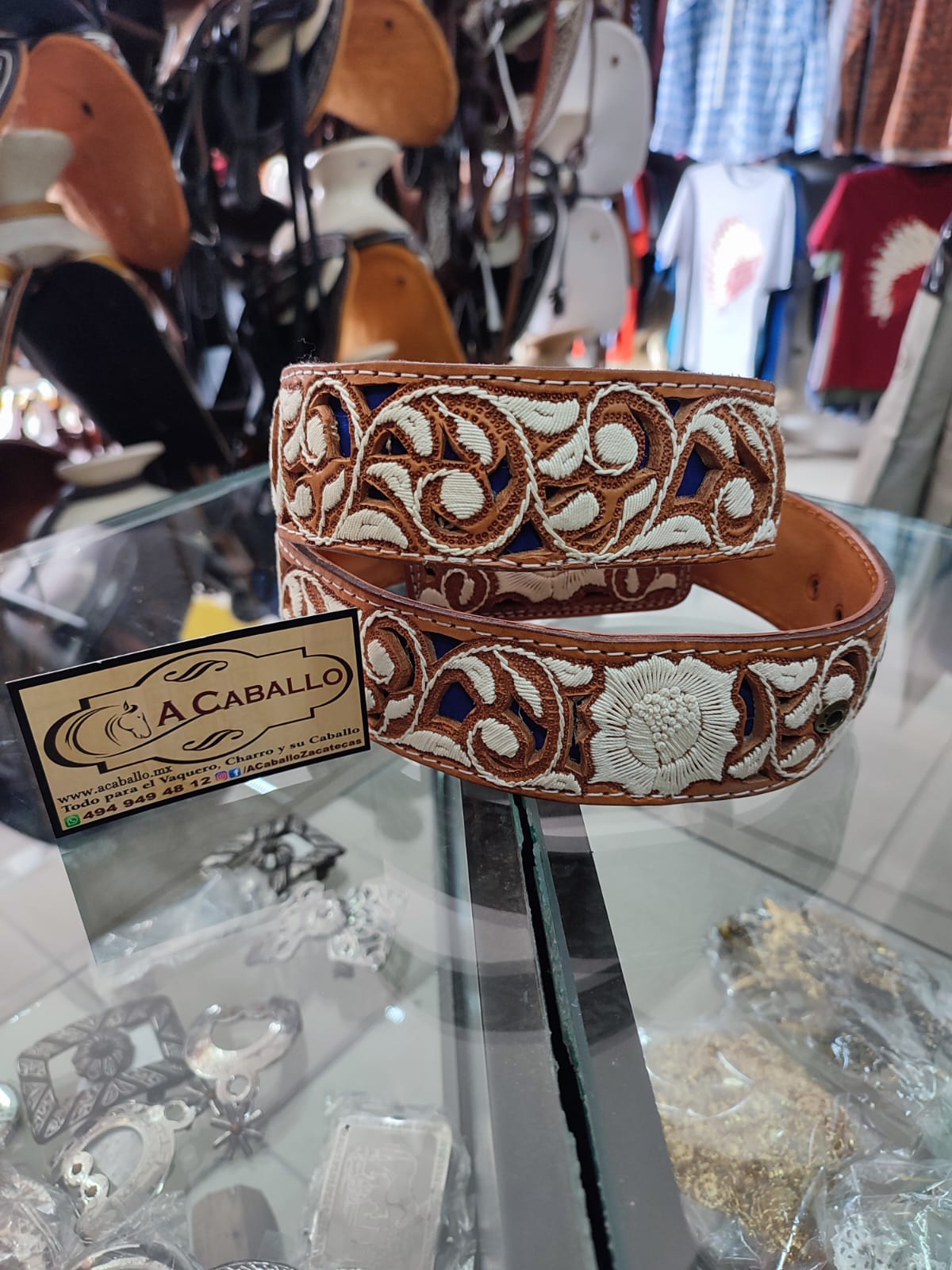 Cinto Piteado en Media Pita, Cordoneado & Punteado. Chapeton en Rosas.