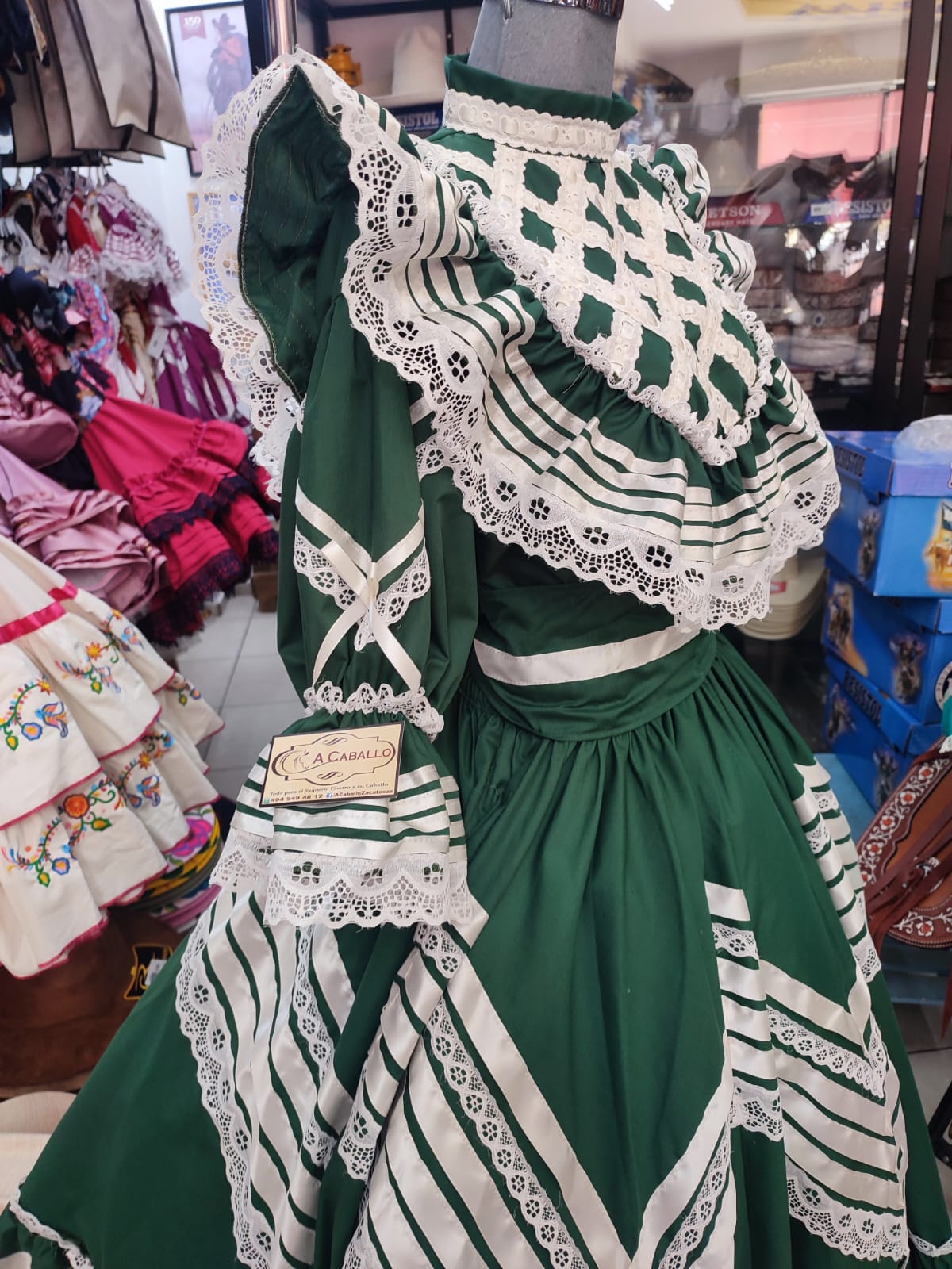 Vestido de Escaramuza Liston en Estrella