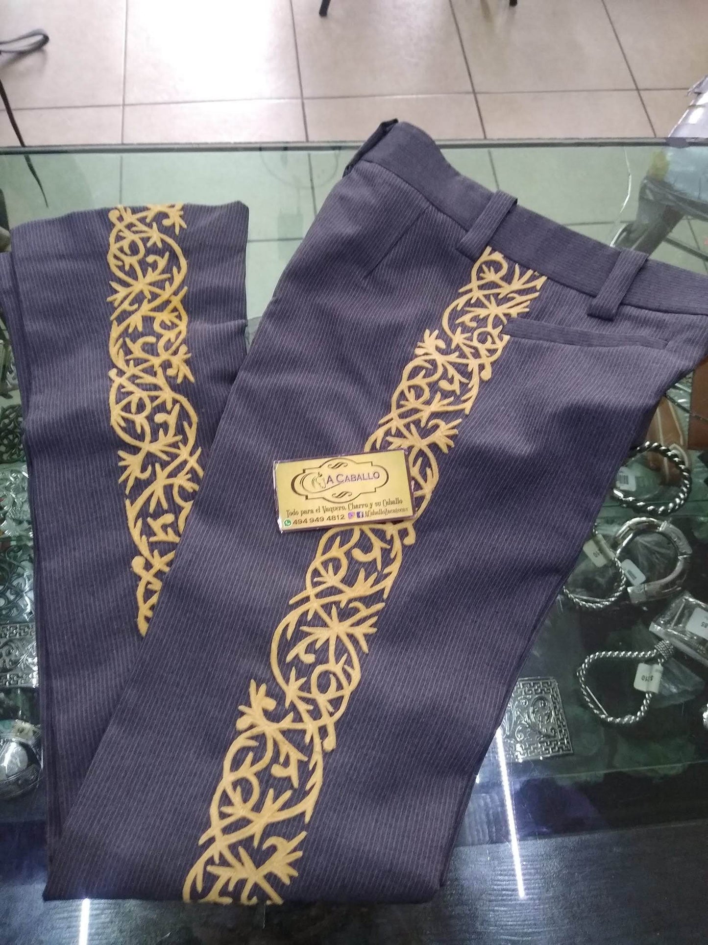 Pantalon Charro Greca de Gamuza Sencilla