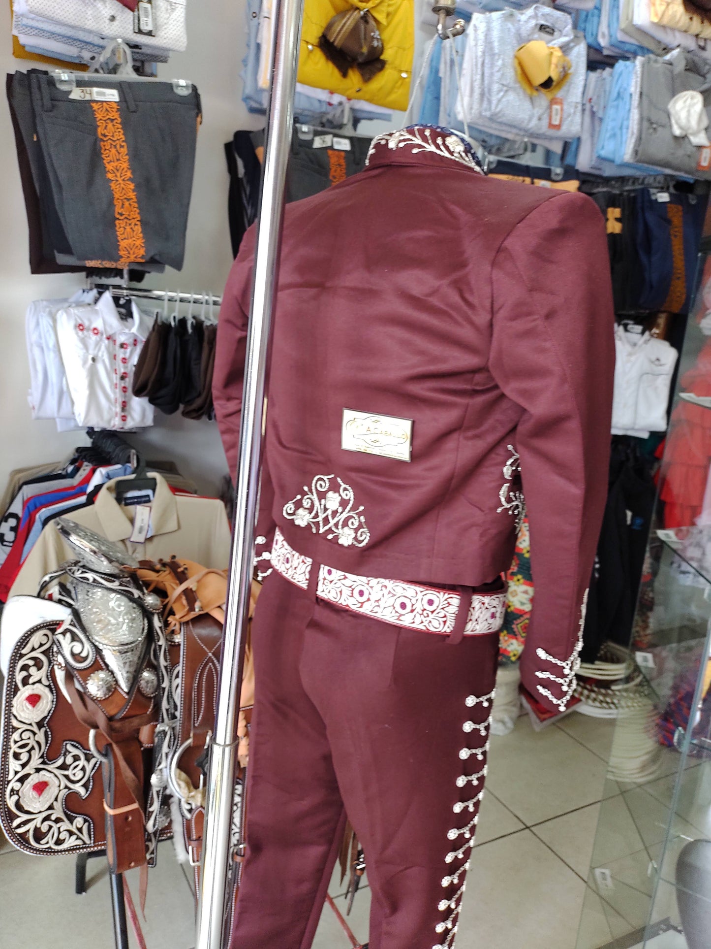 Traje Charro 3 Piezas, Gala completa, Bordado en Canutillo.