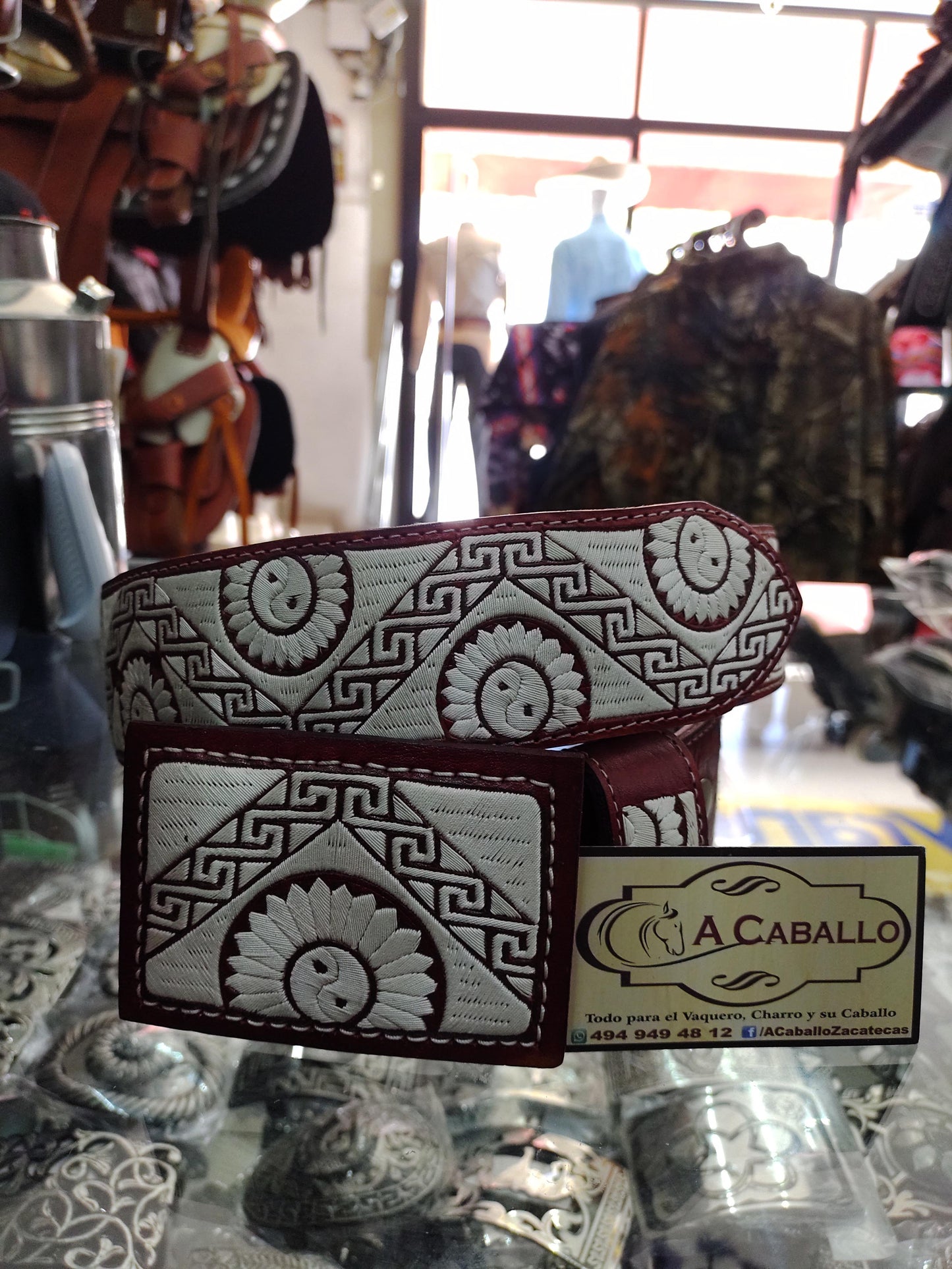 Cinto Piteado Estilo Piramides