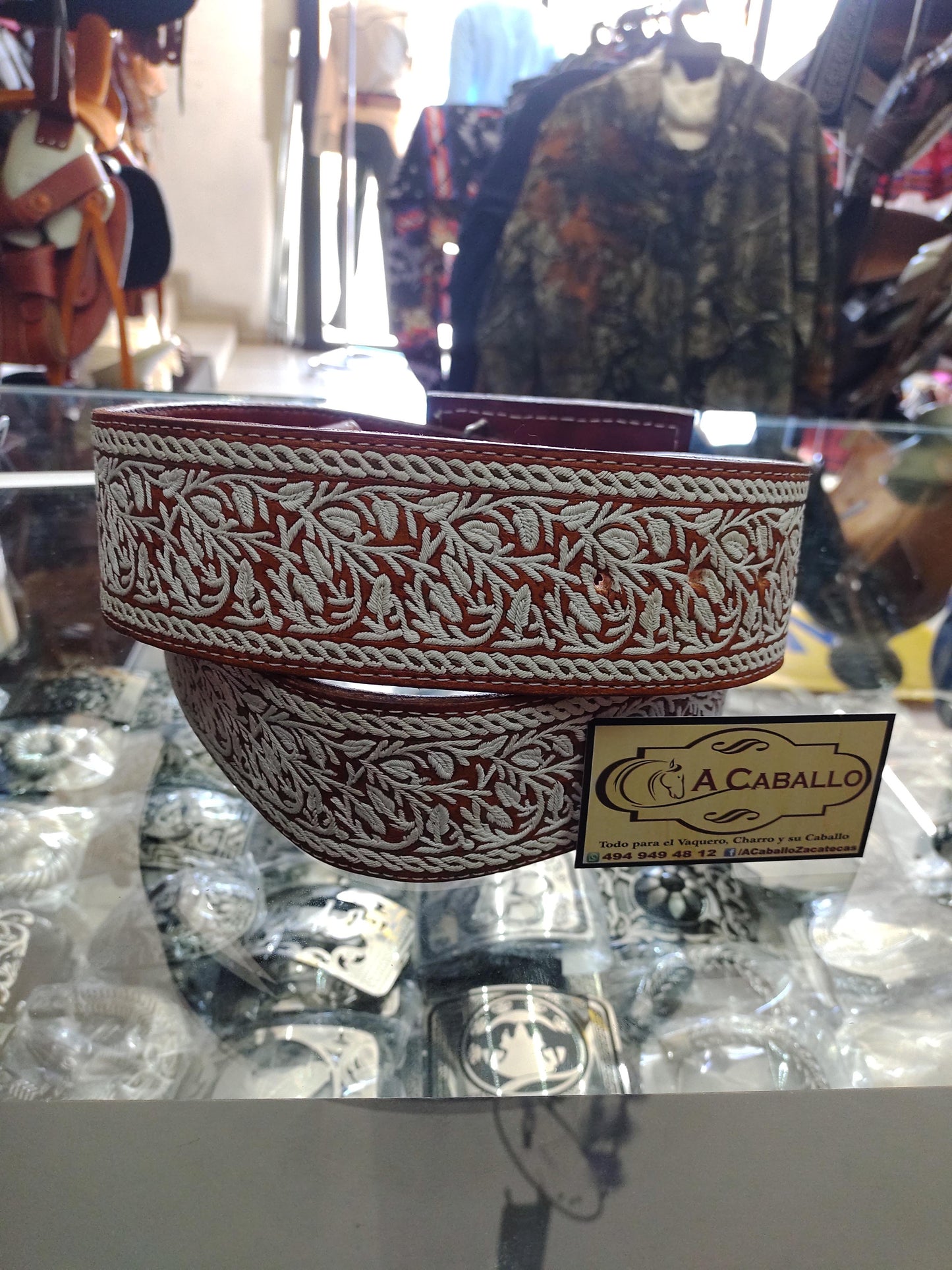 Cinto Piteado Rameado & Cordon Caracoles