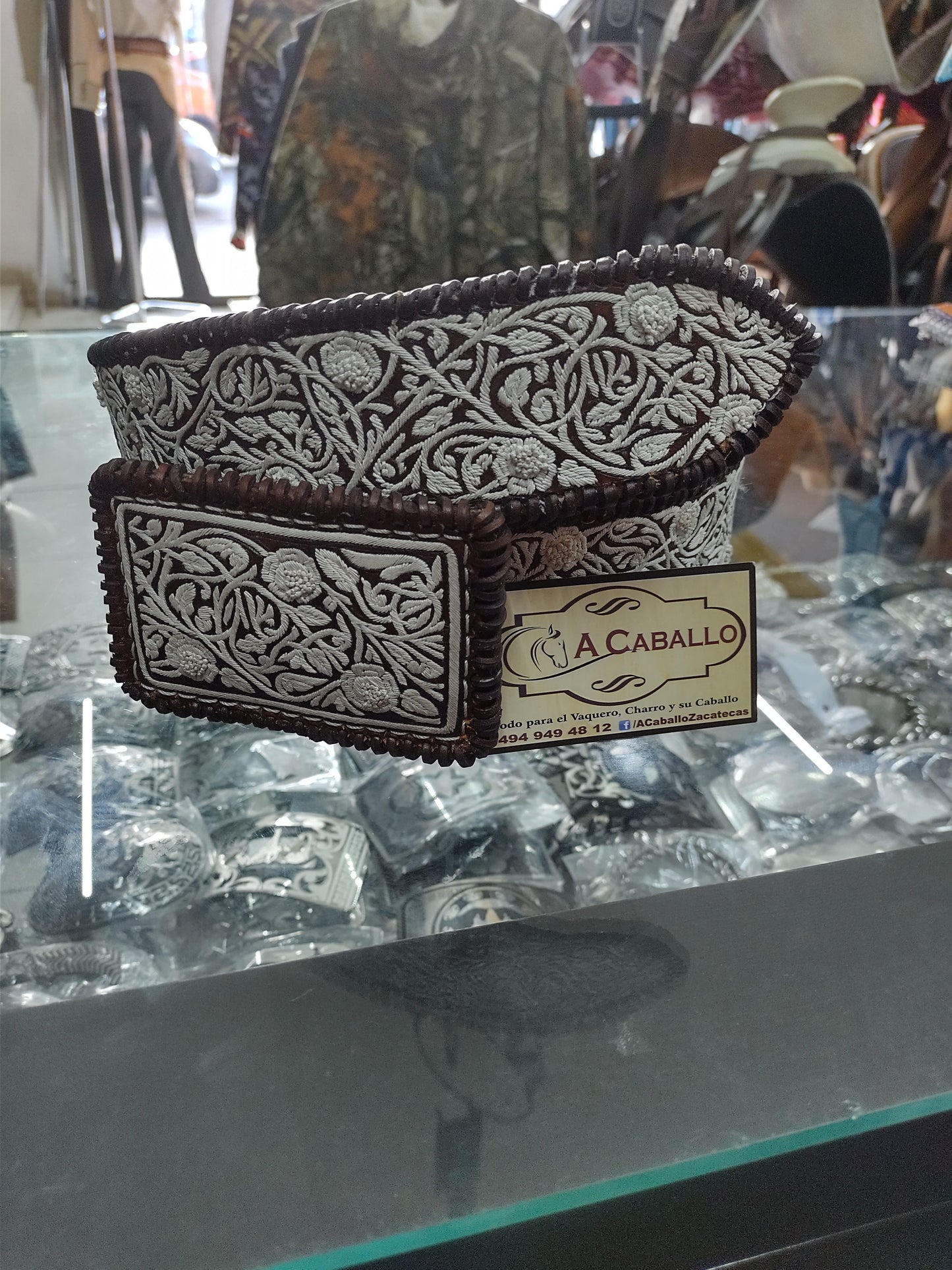 Cinto Piteado Rosas Con Churros en Pita, Guias & Cocido en Vaqueta