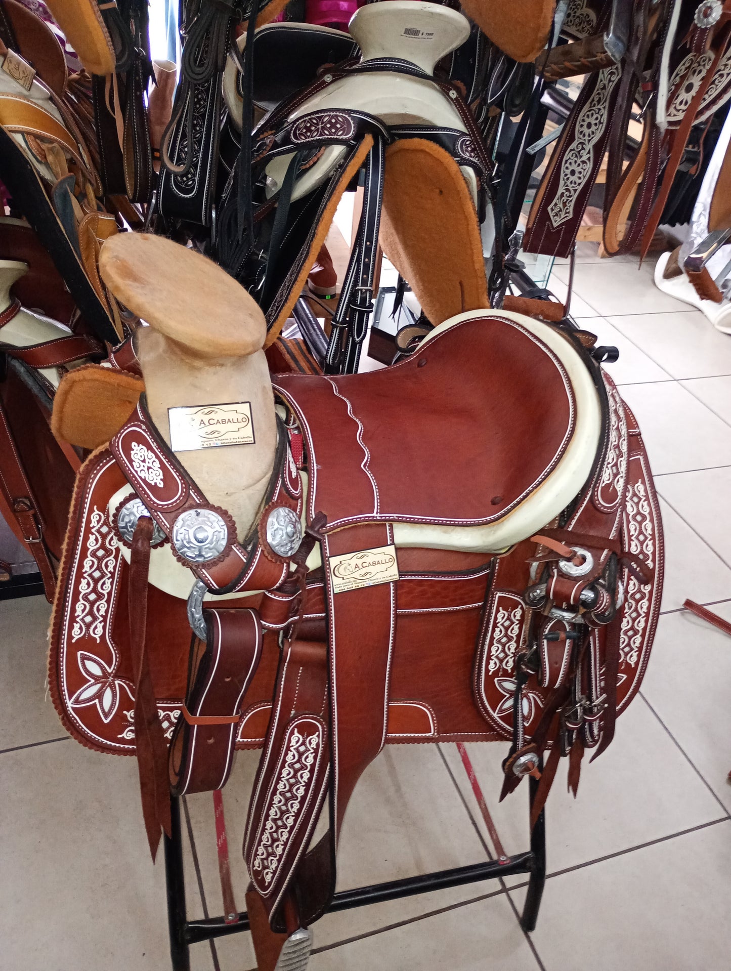 Montura Cantinas,  Surron y Herraje Aluminio.