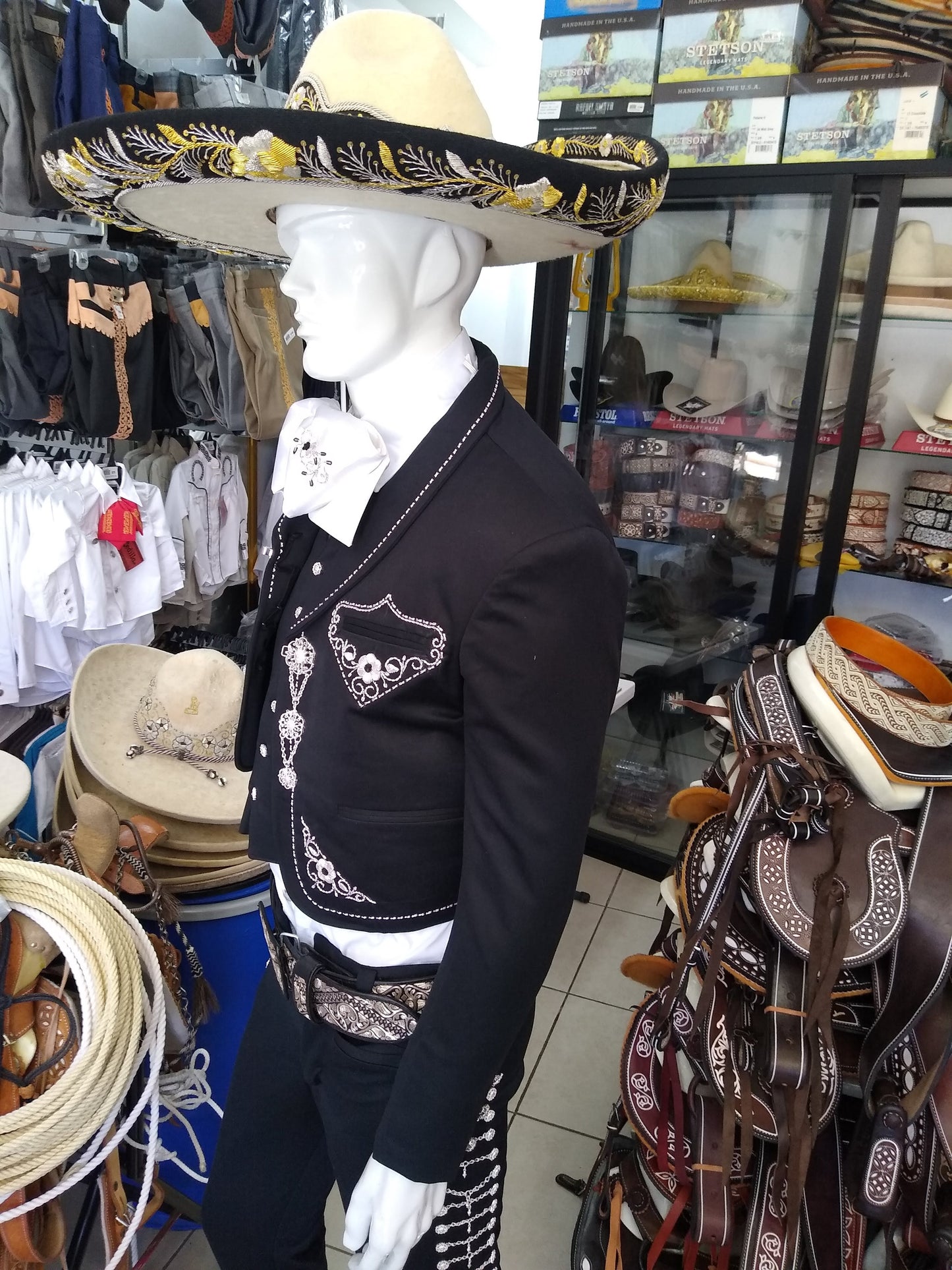 Traje Charro 3 Piezas, Gala Completa, Bordado en Canutillo.