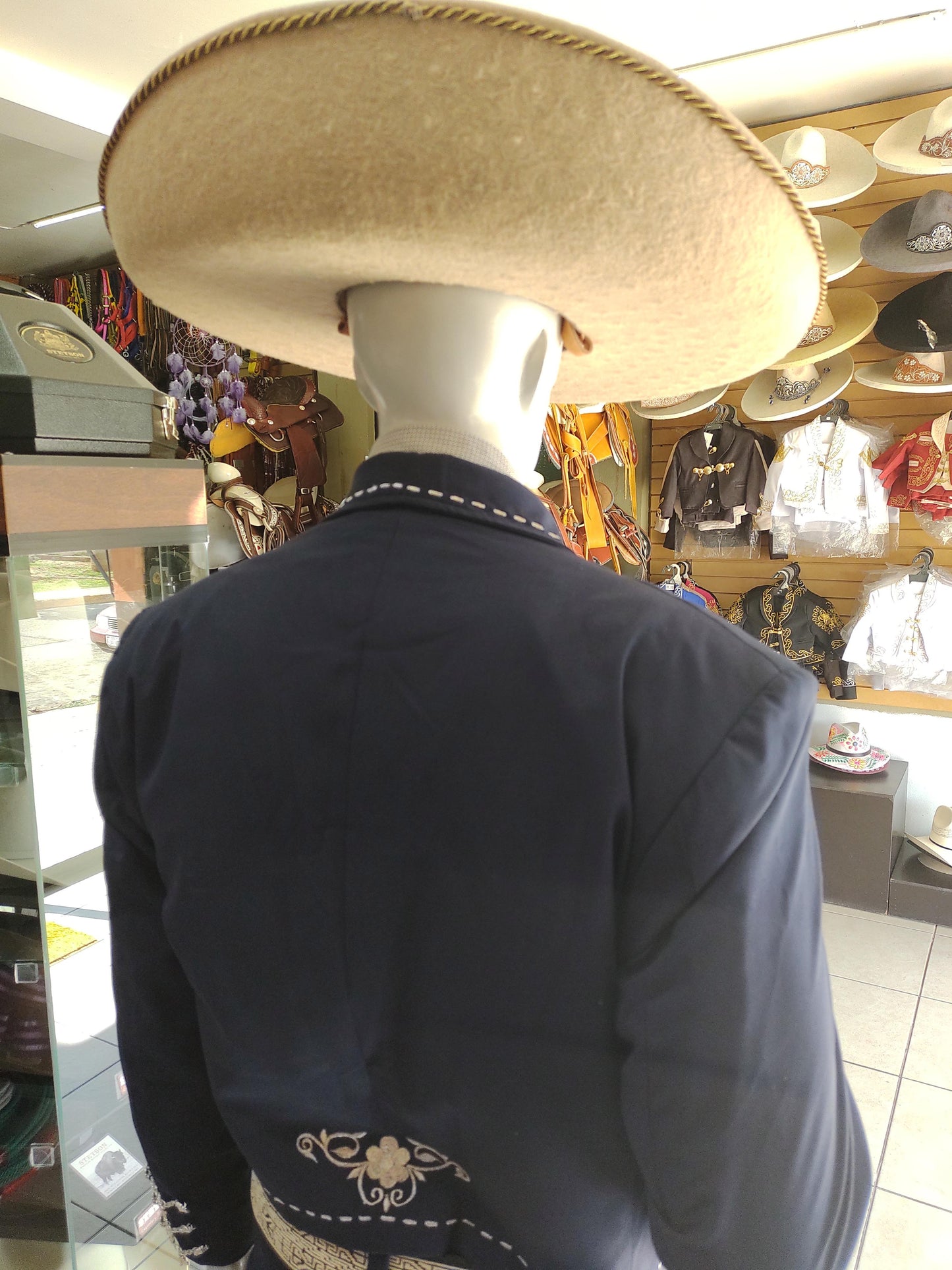 Traje Charro 3 Piezas, Bordado en Hilo Metalico, Media Gala