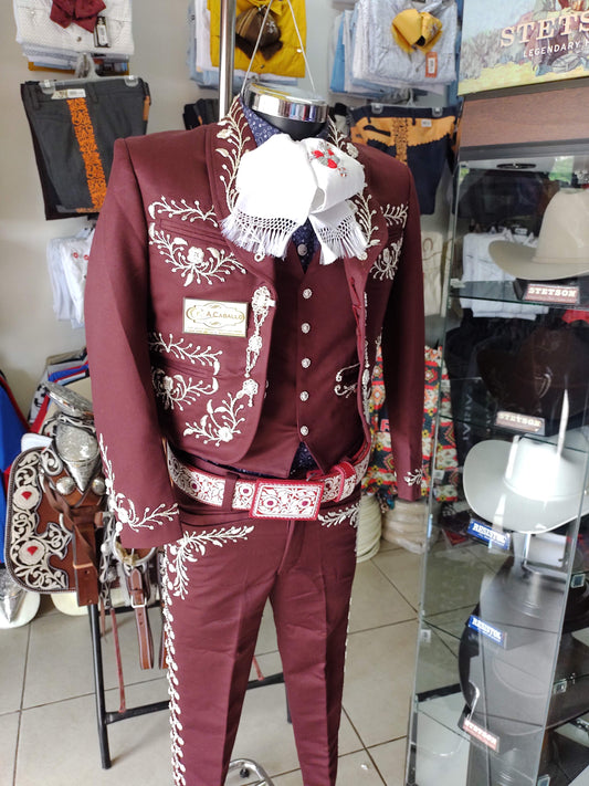 Traje Charro 3 Piezas, Gala completa, Bordado en Canutillo.
