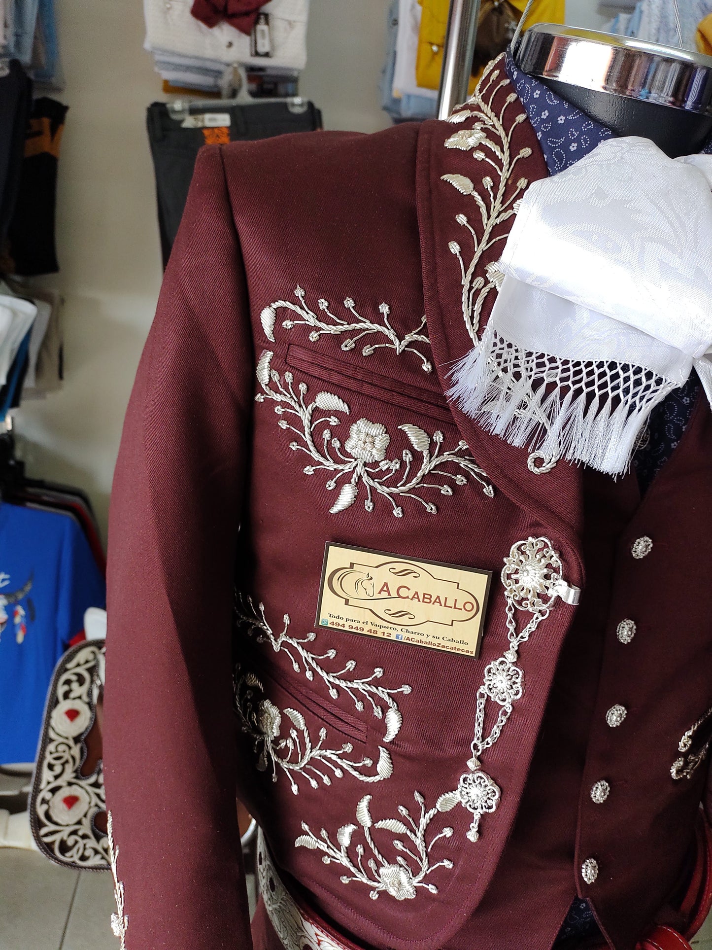 Traje Charro 3 Piezas, Gala completa, Bordado en Canutillo.